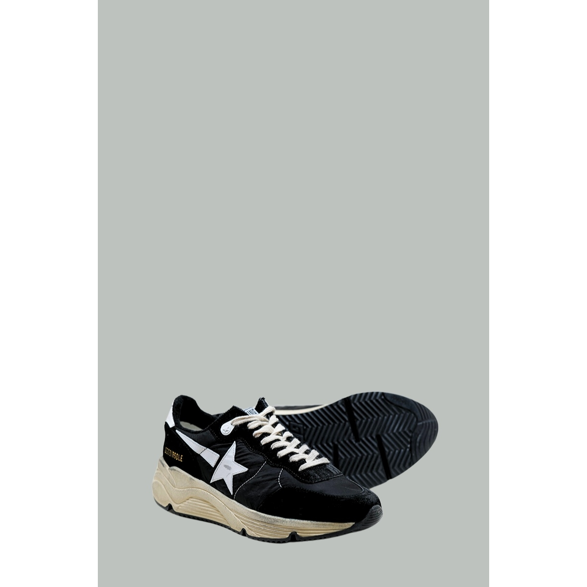 Baskets Running Sole Homme - Noir / Blanc - GOLDEN GOOSE