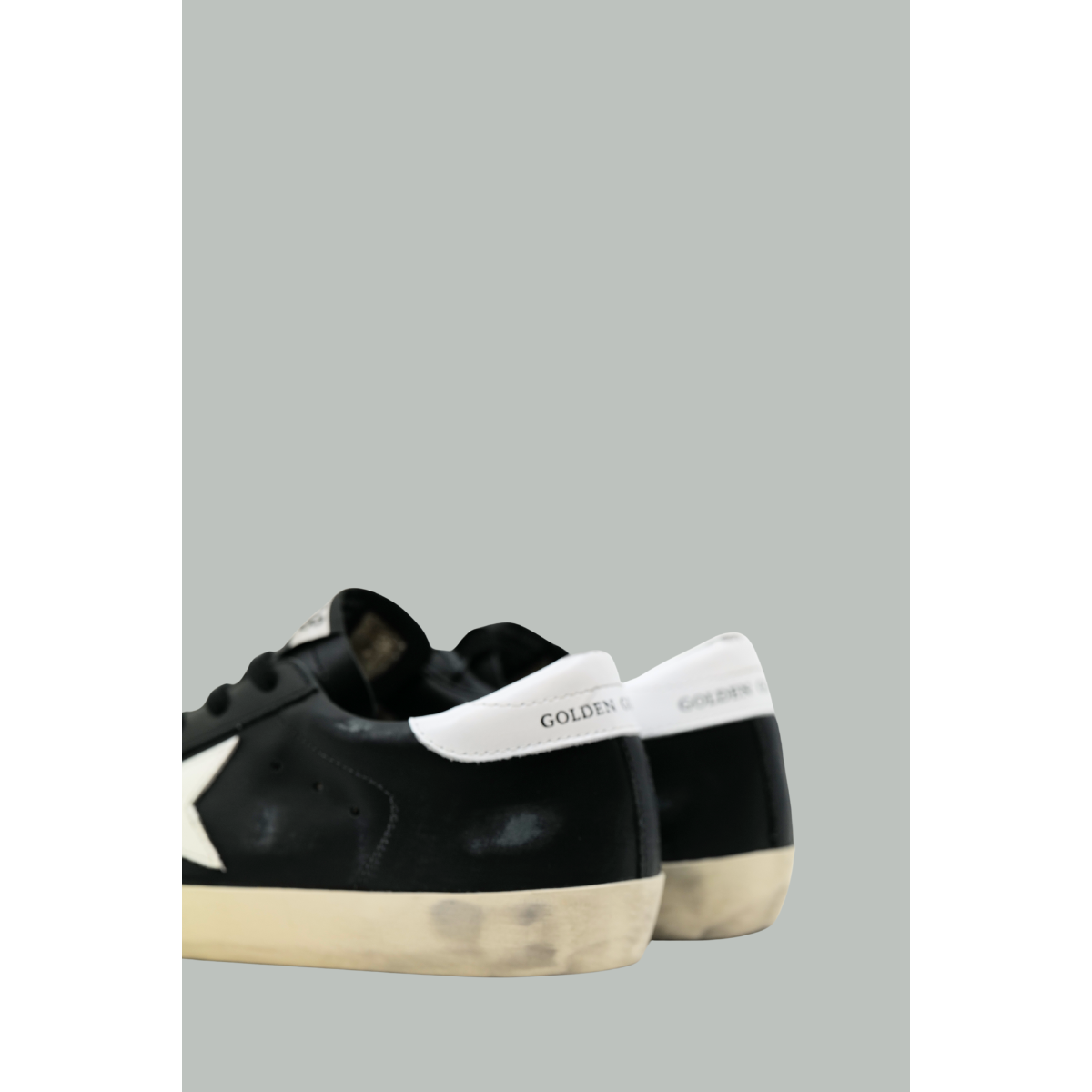 Baskets Super-Star Femme - Noir / Blanc - GOLDEN GOOSE