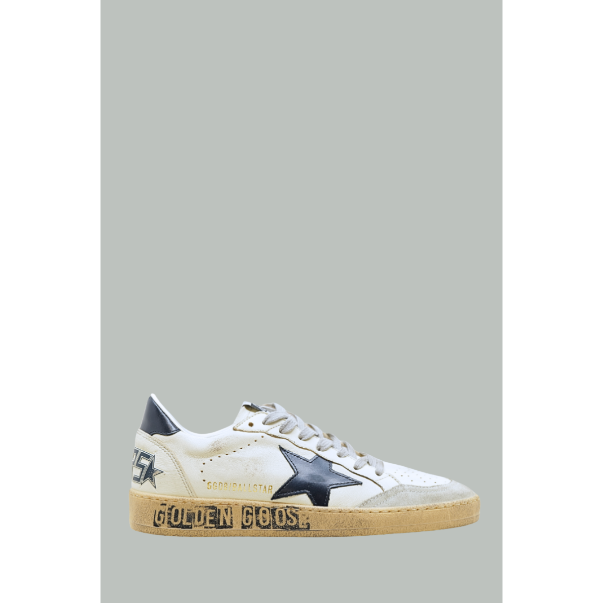 Sneakers Ball Star Man - White / Navy - GOLDEN GOOSE
