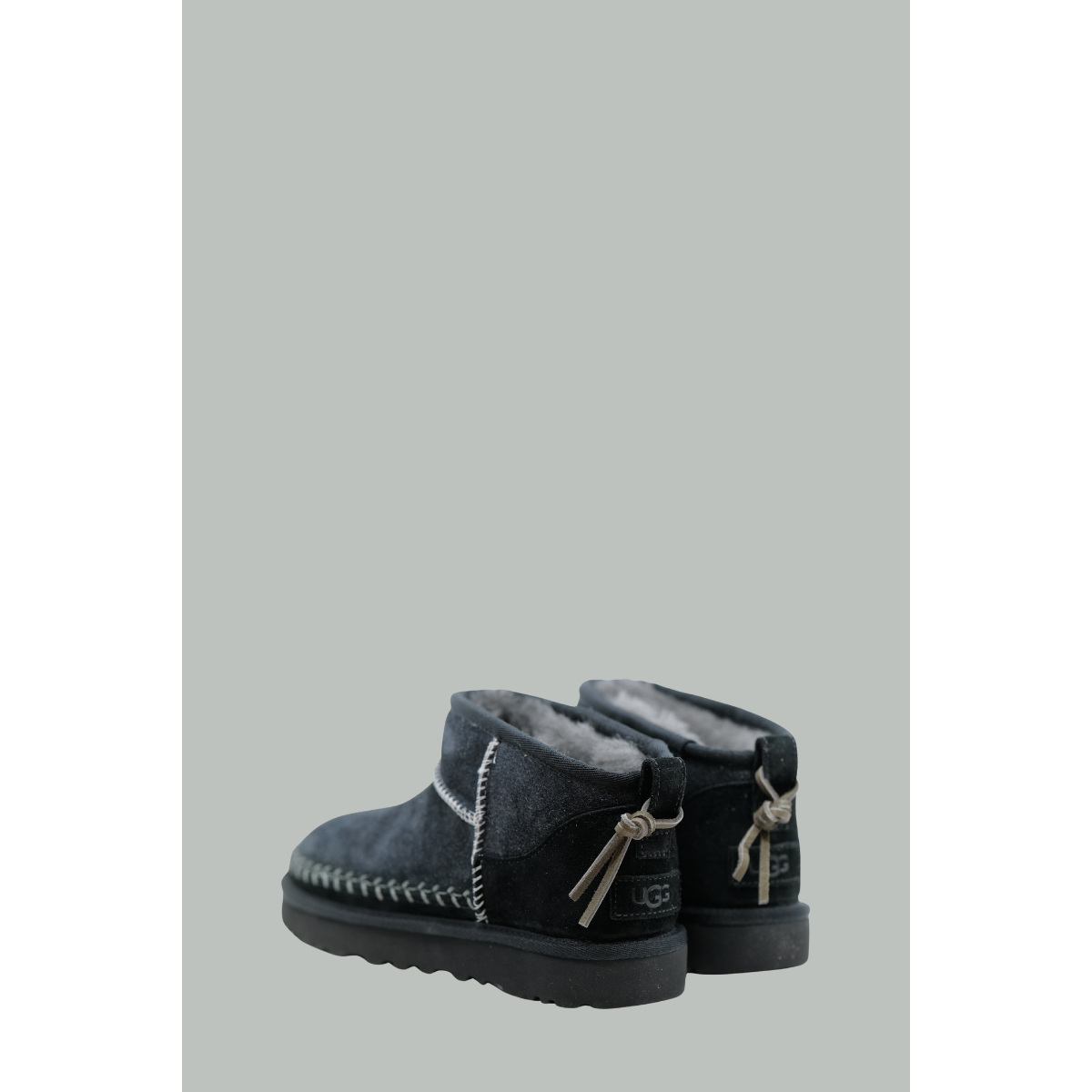 Bottes Classic Ultra Mini Biarritz - Noir - UGG