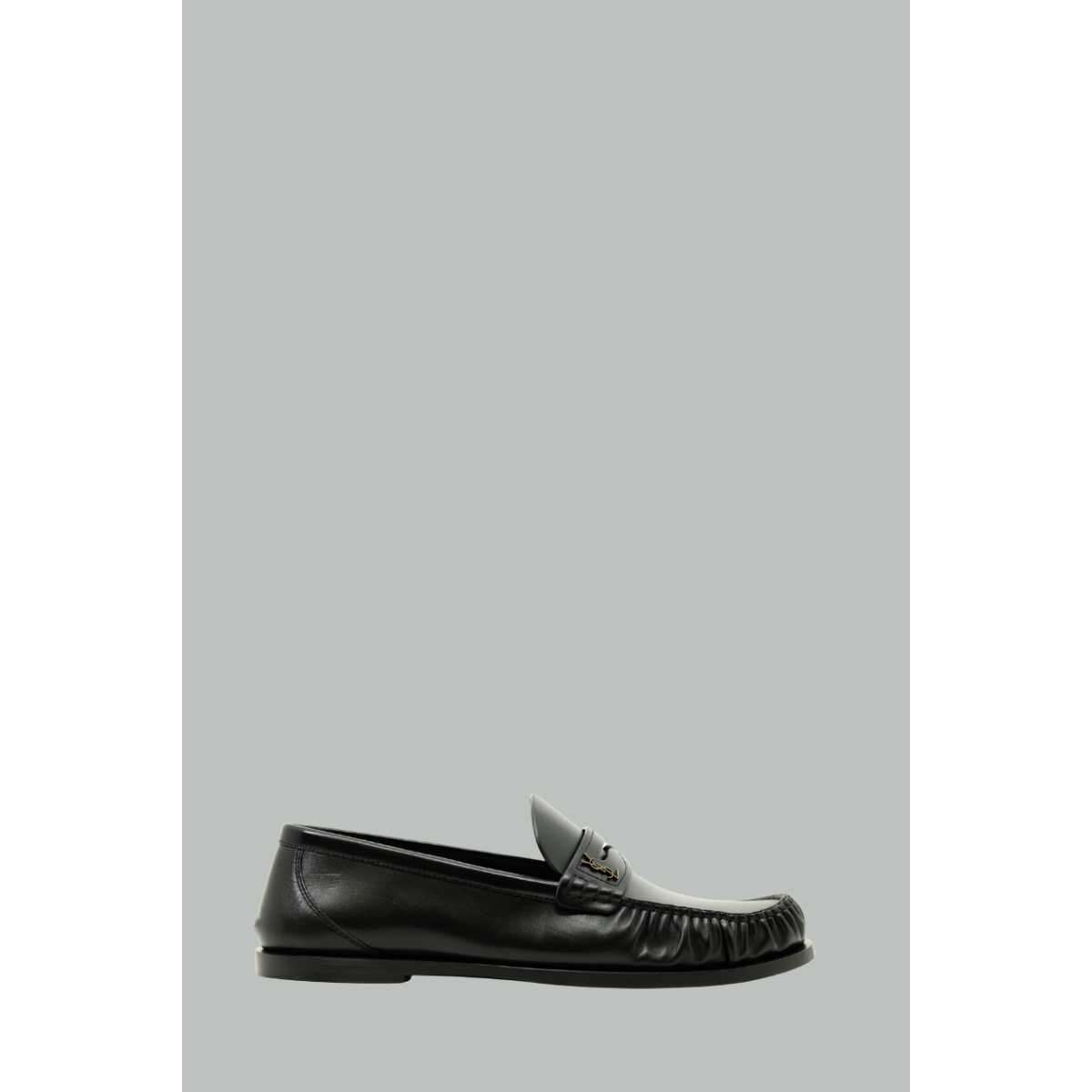 Supple Loafer in pleated leather- Black - SAINT LAURENT