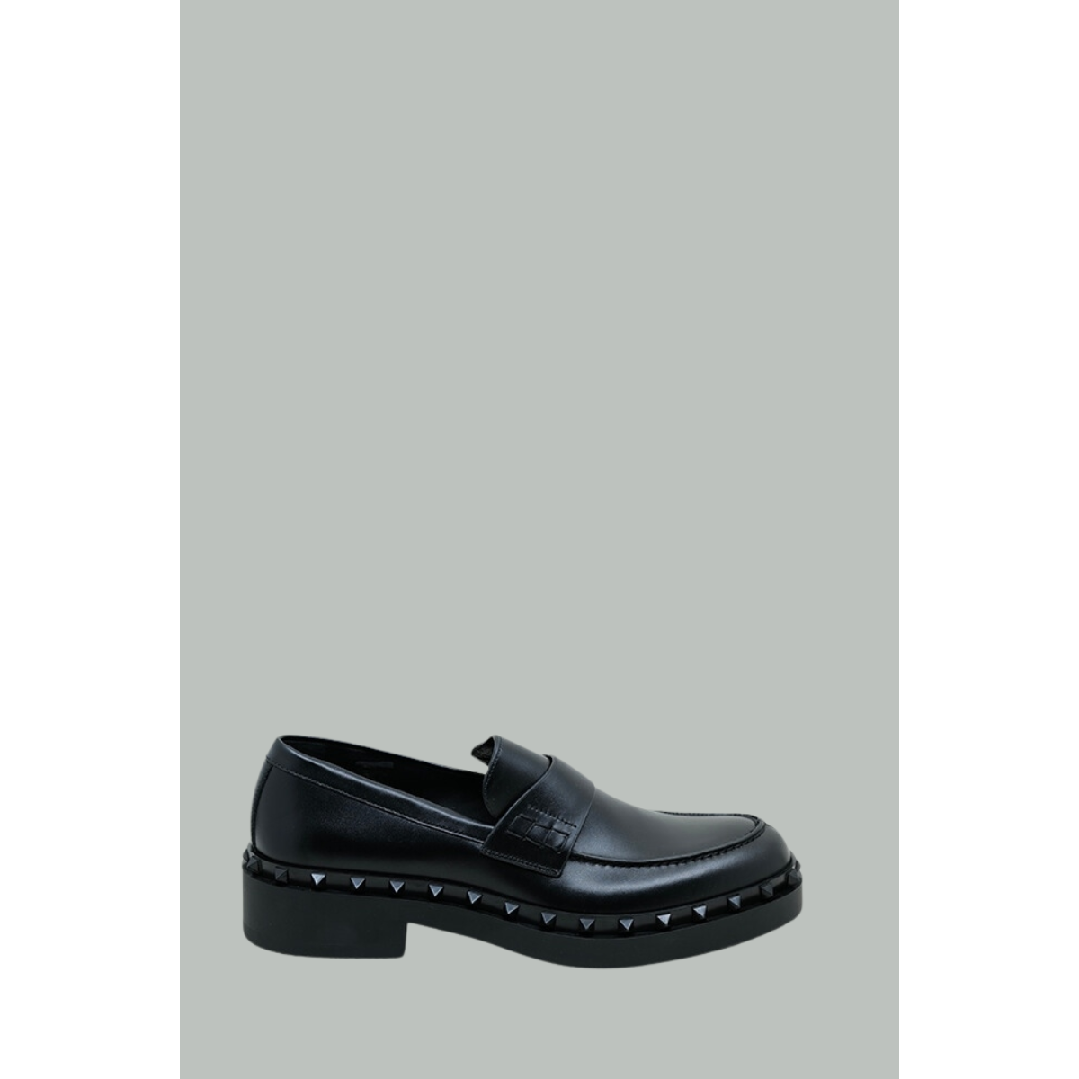 M-WAY Rockstuds in Calf Leather - Black - VALENTINO