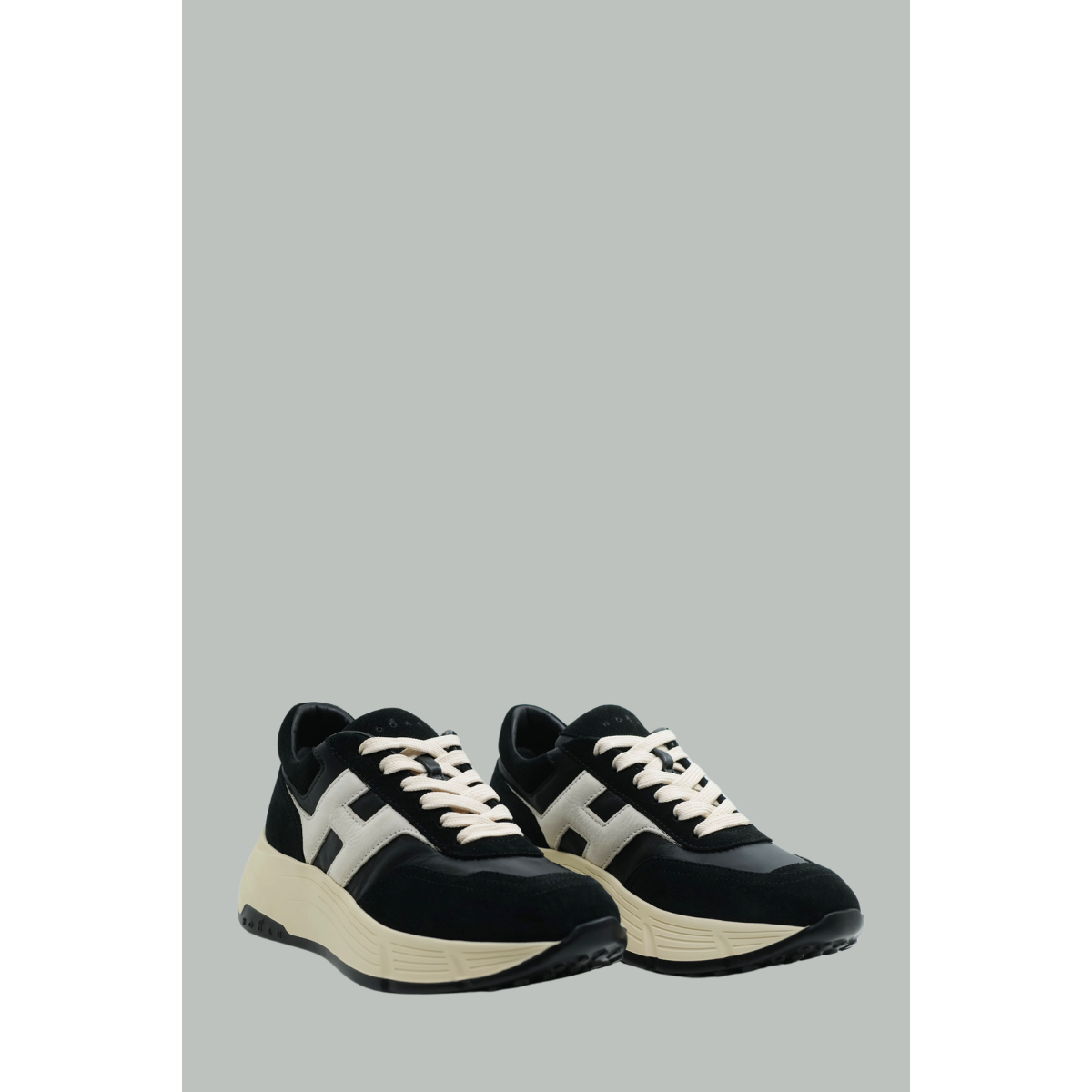 Hi-Fi Sneakers - Black/White - HOGAN